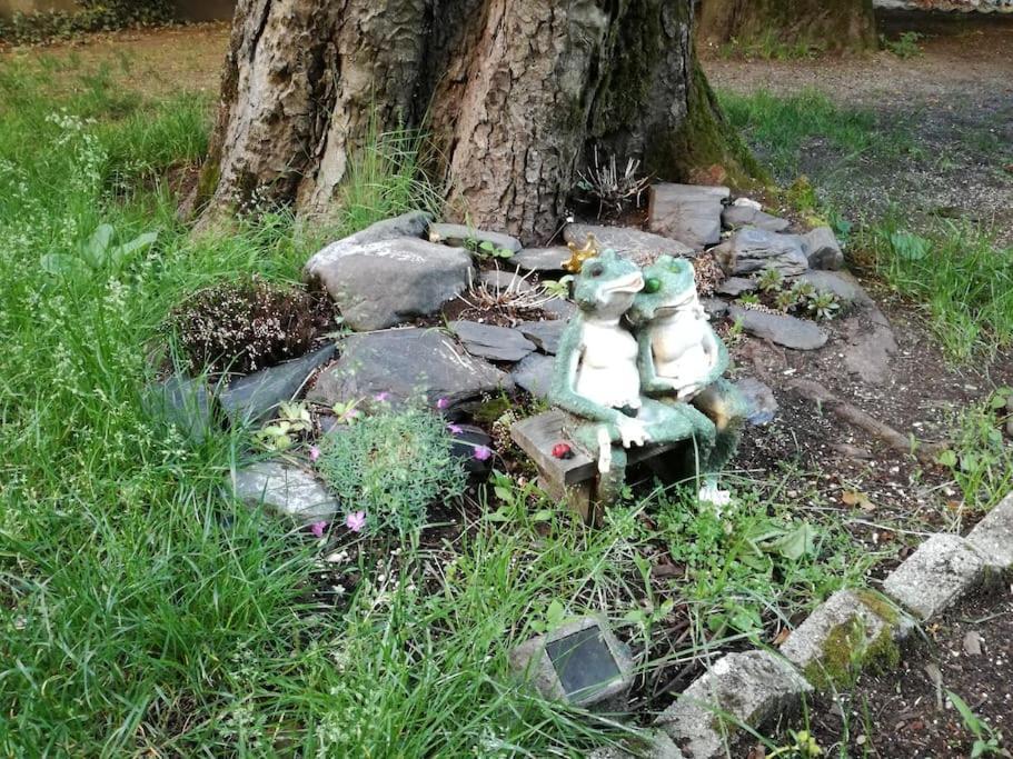 R.i.s.-rest In Siska Duplex